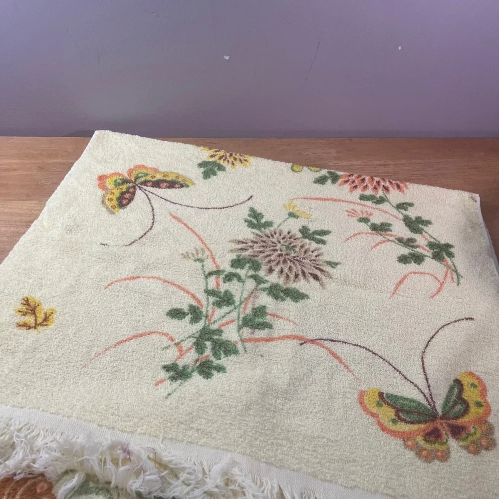 Vtg Cannon Butterfly Floral Towel Set 2pc Cream Yellow Orange Fringed Retro